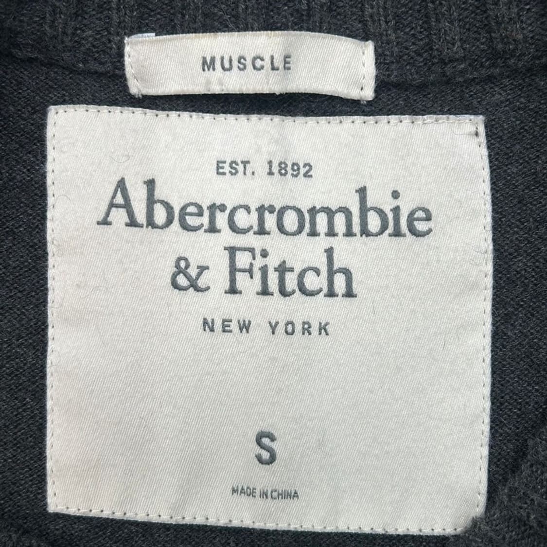 ABERCROMBIE & FITCH 다크그레이 캐시미어 브이넥 니트 S 상품이미지5