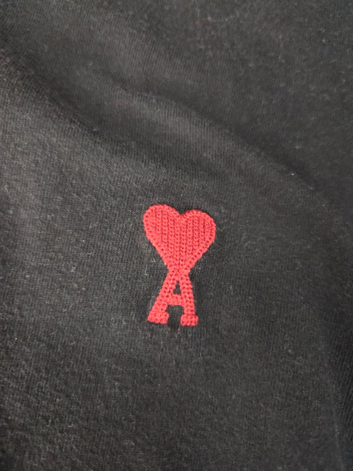 AMI 아미 스몰 하트 로고 반팔 티셔츠 블랙 상품이미지4