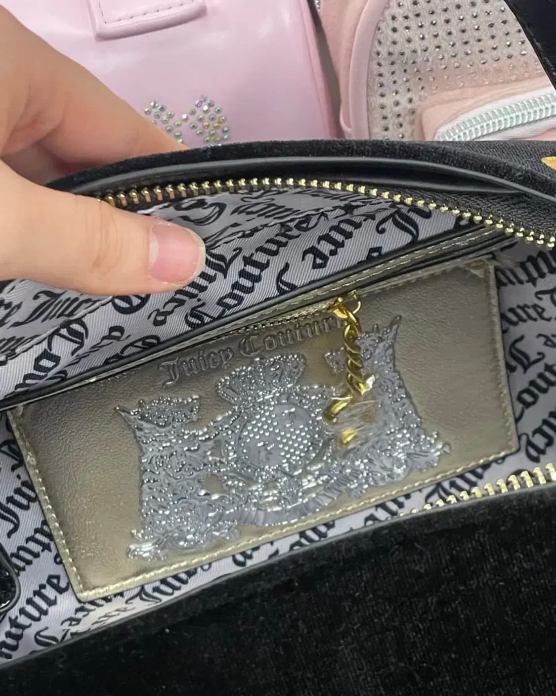 쥬시꾸뛰르 블랙 벨벳 갸루깔 대대장 핸드백  상품이미지4