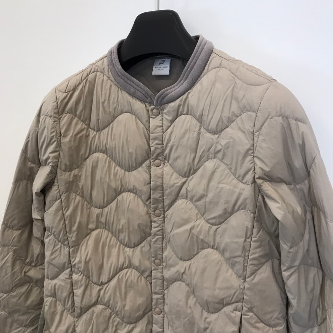 빈폴 웨이브 퀼팅 경량다운패딩 [여성90] 상품이미지2