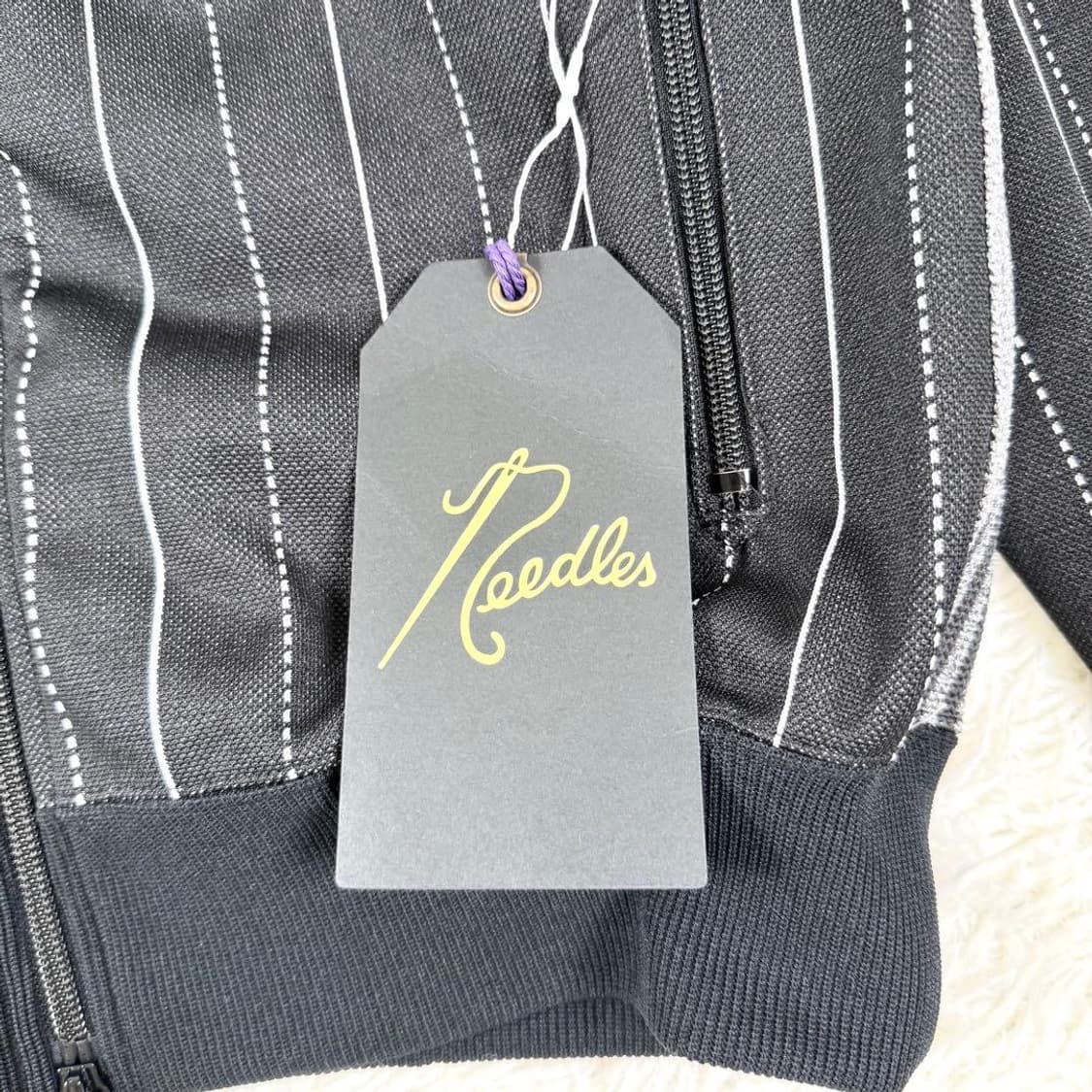 니들스 x 시티샵 스트라이프 트랙 자켓 블랙 상품이미지4