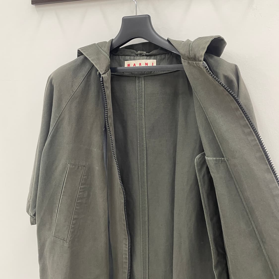 마르니 후드 반팔 하프 코트 상품이미지5