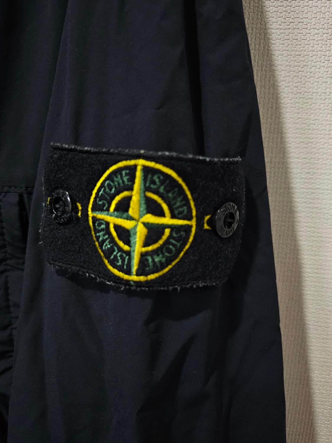 정품 스톤아일랜드 스킨 터치 와펜 후드 자켓 100 / L 상품이미지3