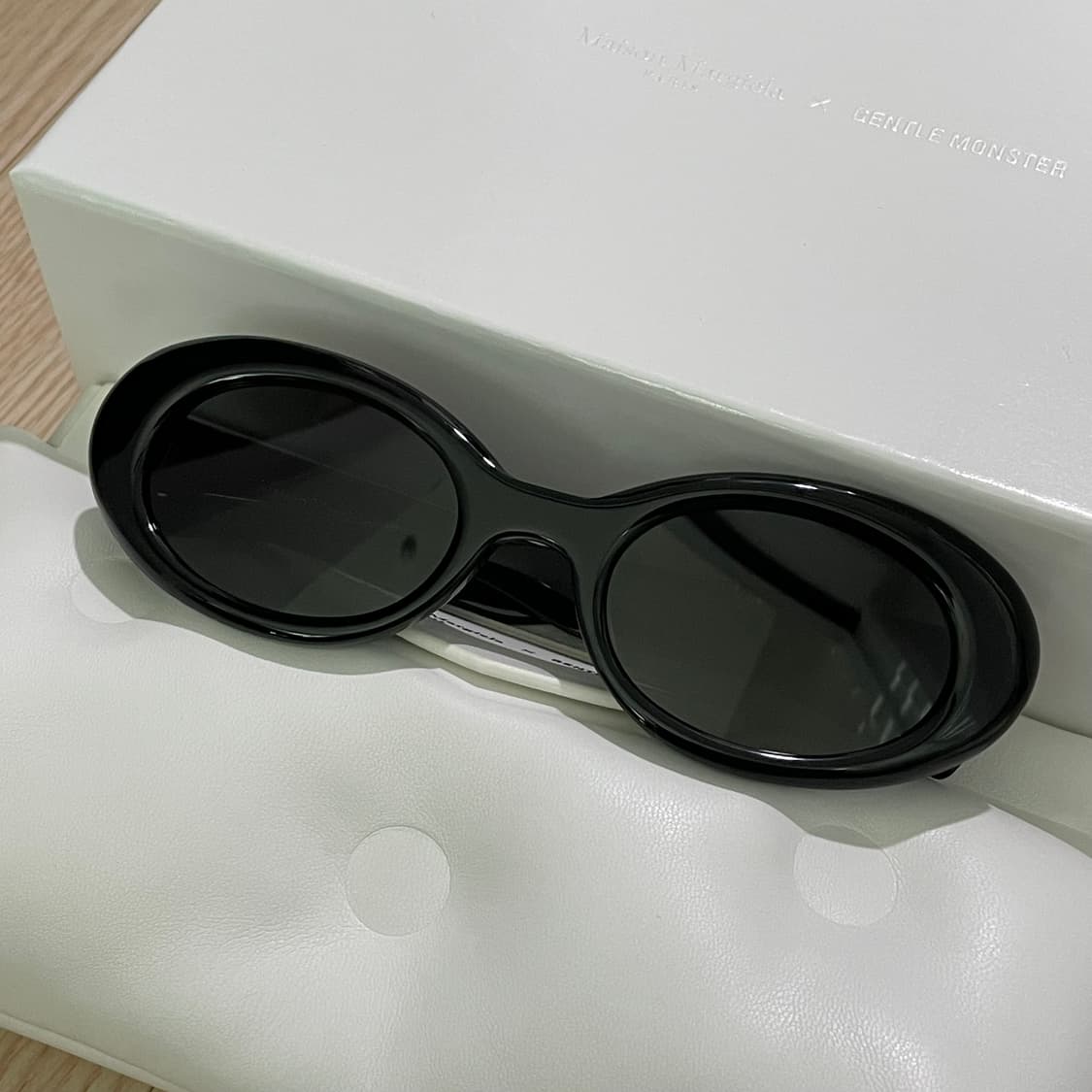 [새상품] 젠틀몬스터 메종 마르지엘라 MM005 블랙 상품이미지1