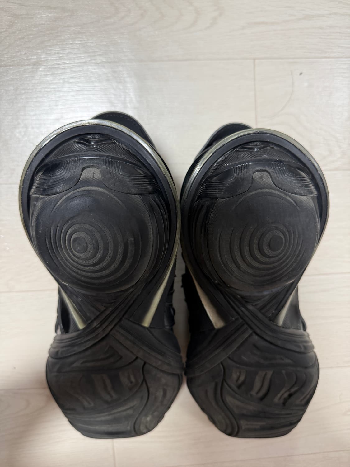 발렌시아가 타이렉스 블랙 43 구성품X 상품이미지6