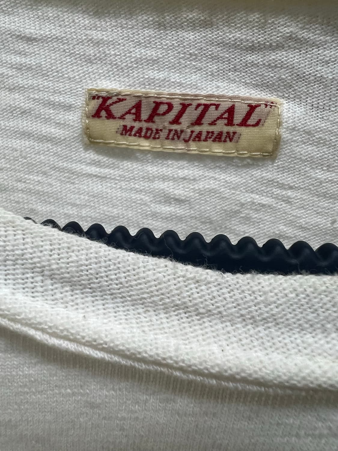 캐피탈 스마일 롱슬리브 상품이미지5