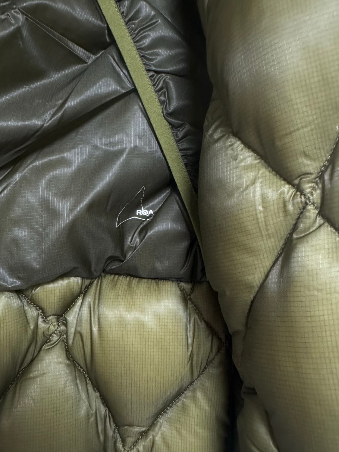 (L) 로아 하이킹 라이트 다운 자켓 경량 패딩 상품이미지3