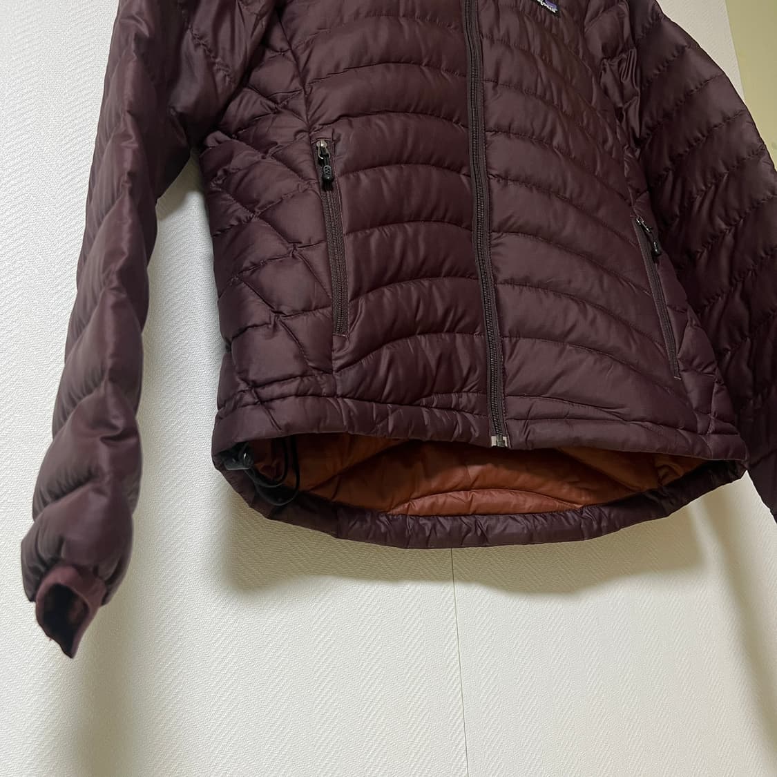 파타고니아 여성 후디 구스다운 경량 패딩 xs 상품이미지3