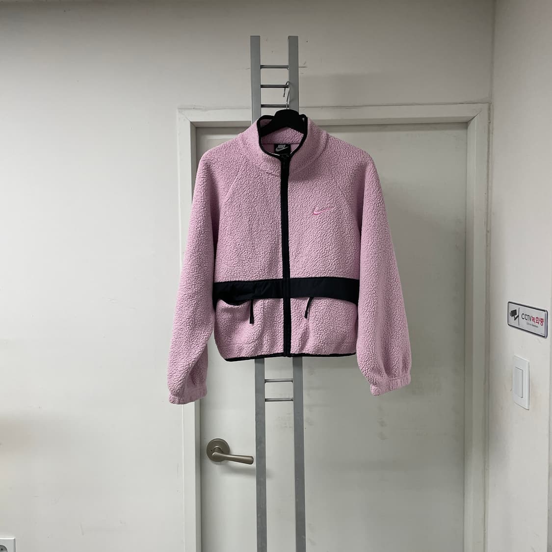 나이키 핑크 쉐르파 자켓 M(W) 상품이미지1