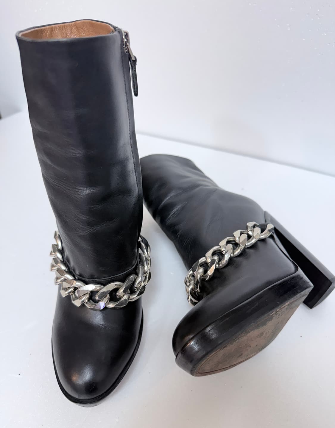 GIVENCHY 지방시 체인 디테일 앵클 부츠 235 상품이미지3