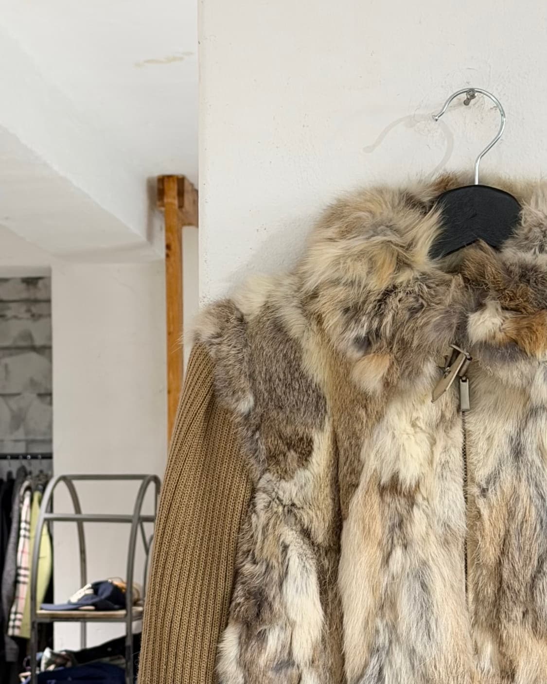 빈티지 런딥 베이지 래빗퍼 하이넥 벨티드 집업 자켓 상품이미지2