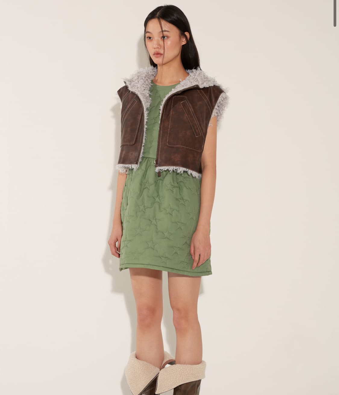 솔티페블 무스탕 후디 베스트 - 브라운  상품이미지5