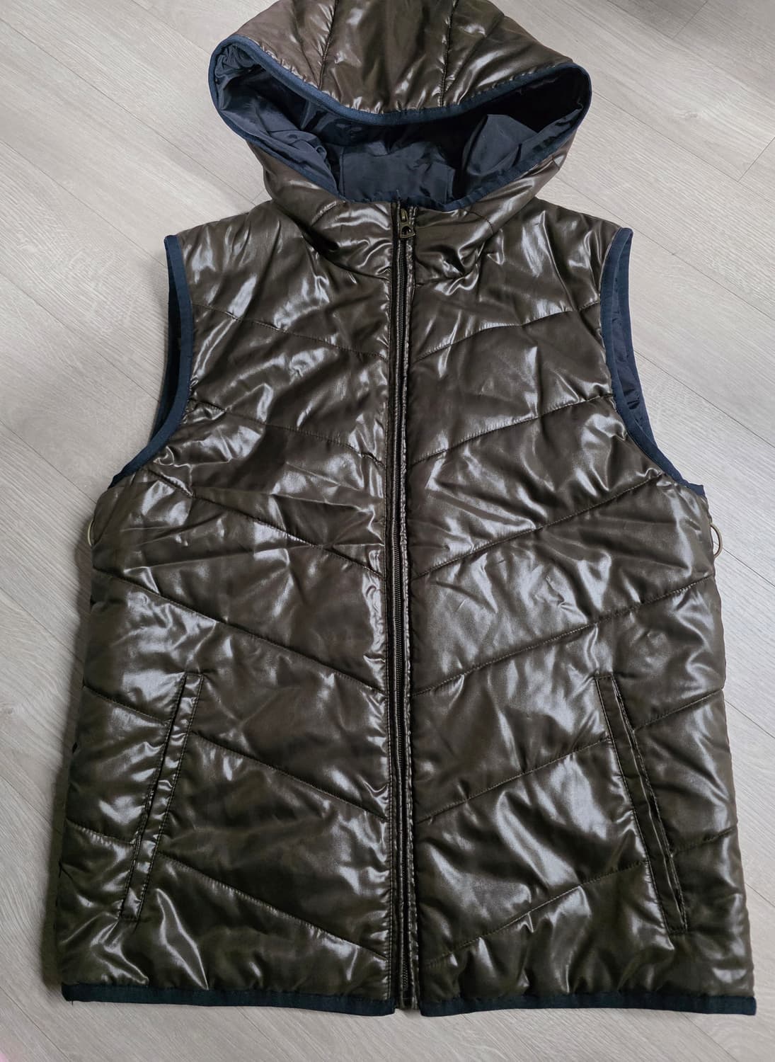 series; 시리즈 남녀 패딩조끼.  싸이즈 95 상품이미지1