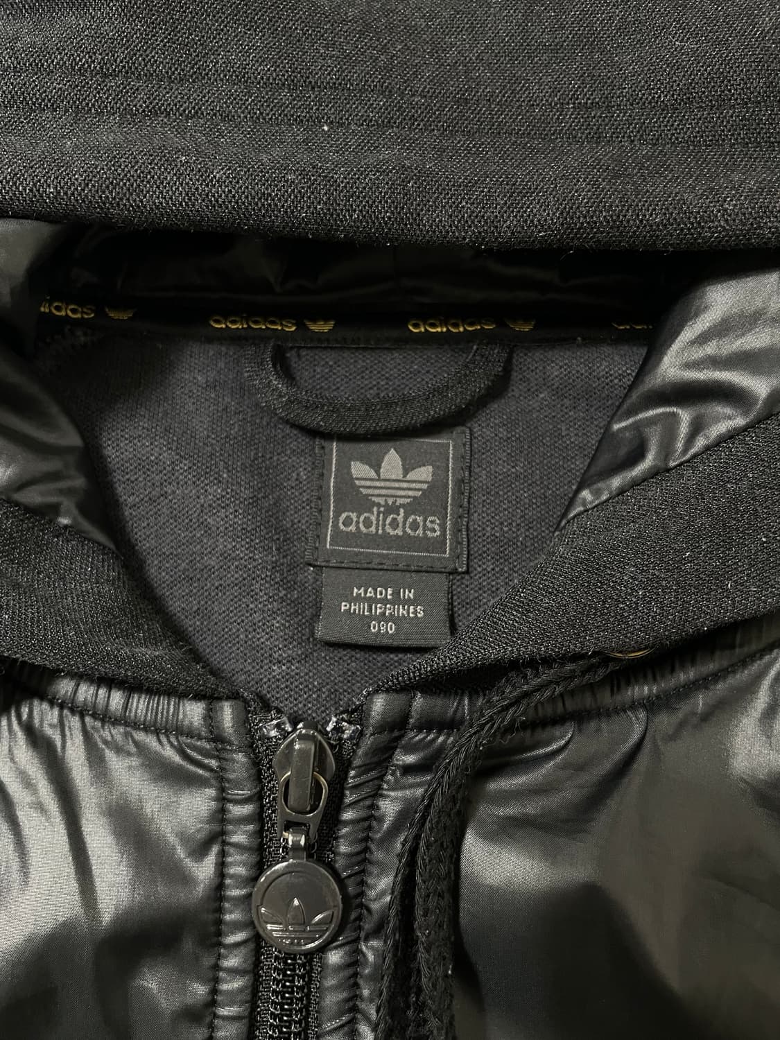 빈티지9. 아디다스 파이어버드 유광 후드집업 점퍼 바스락 블랙 상품이미지3