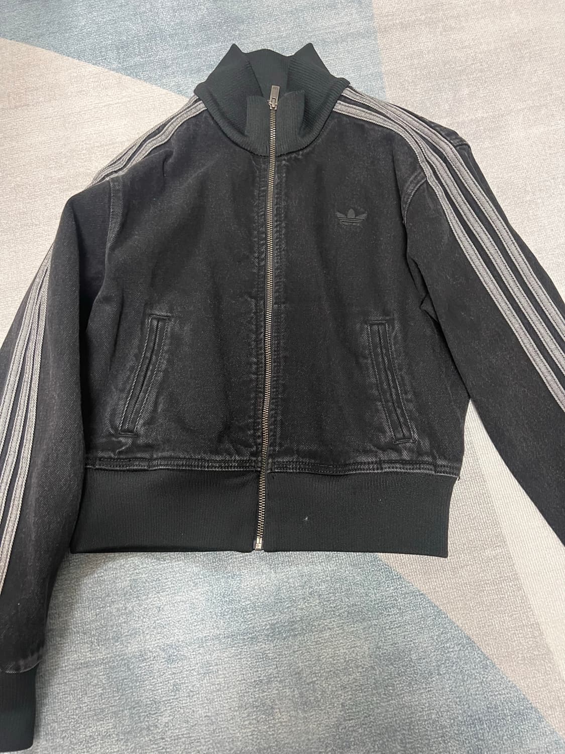 아디다스 아디컬러 데님 트랙탑 블랙 여성 상품이미지2