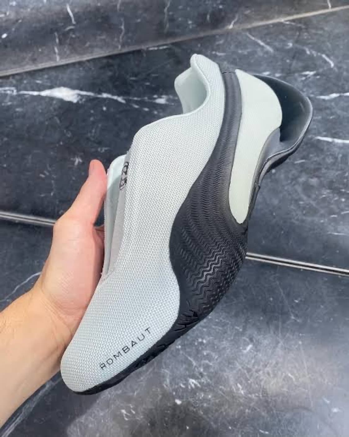 PUMA ROMBAUT 푸마 롬바웃 레비테이션 상품이미지4