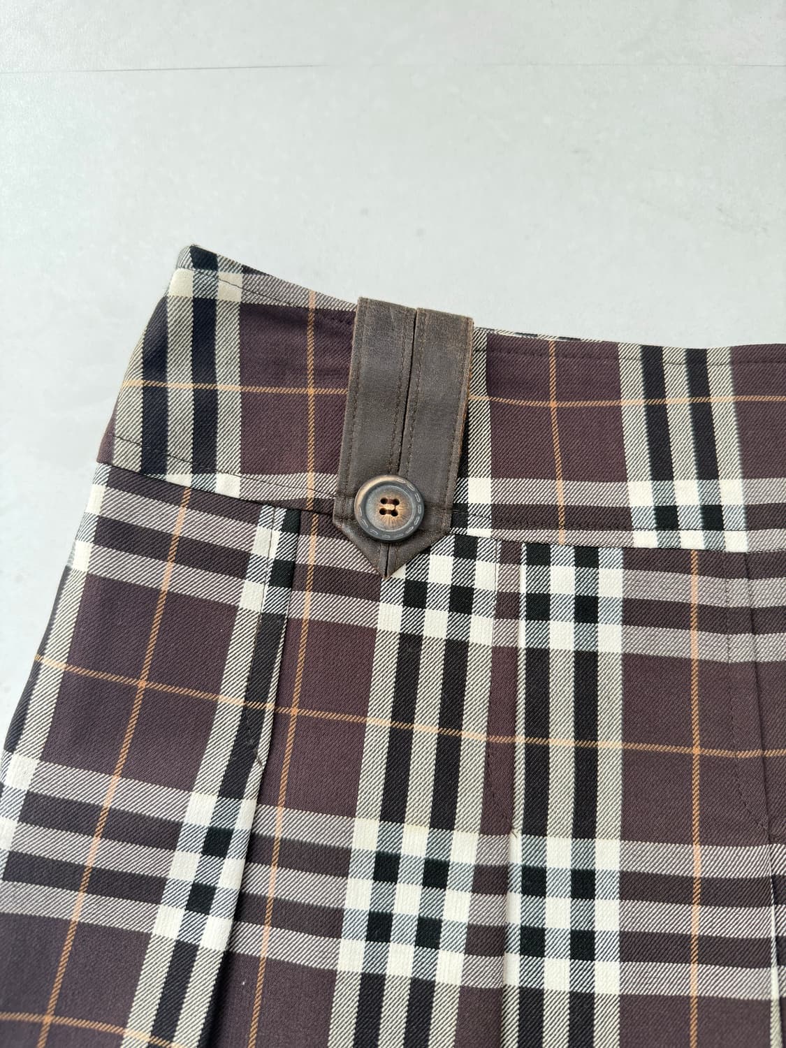 브라운 플리츠 체크 미디 스커트  상품이미지5
