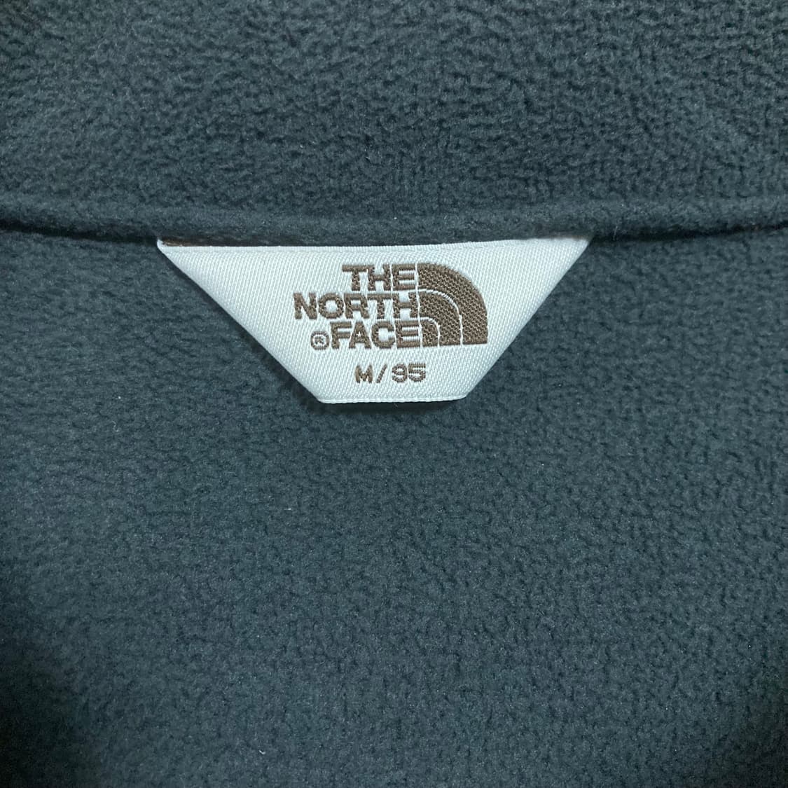 노스페이스 스몰 로고 사이드 패치 차콜 쉐르파 자켓 상품이미지5