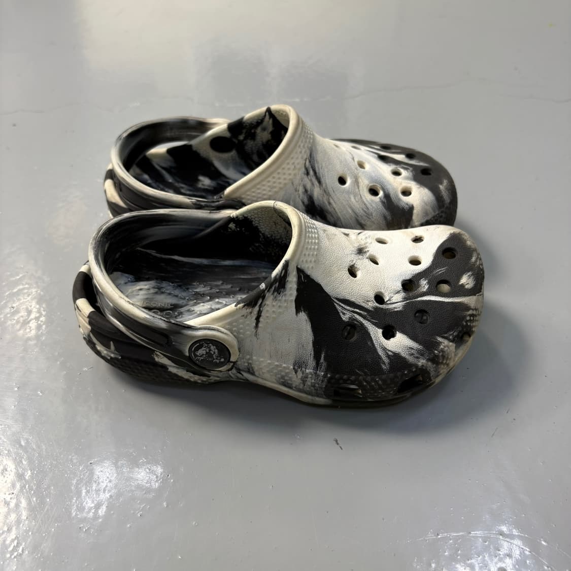 9 크록스 키즈 클래식 마블 슬리퍼 0406J 상품이미지5