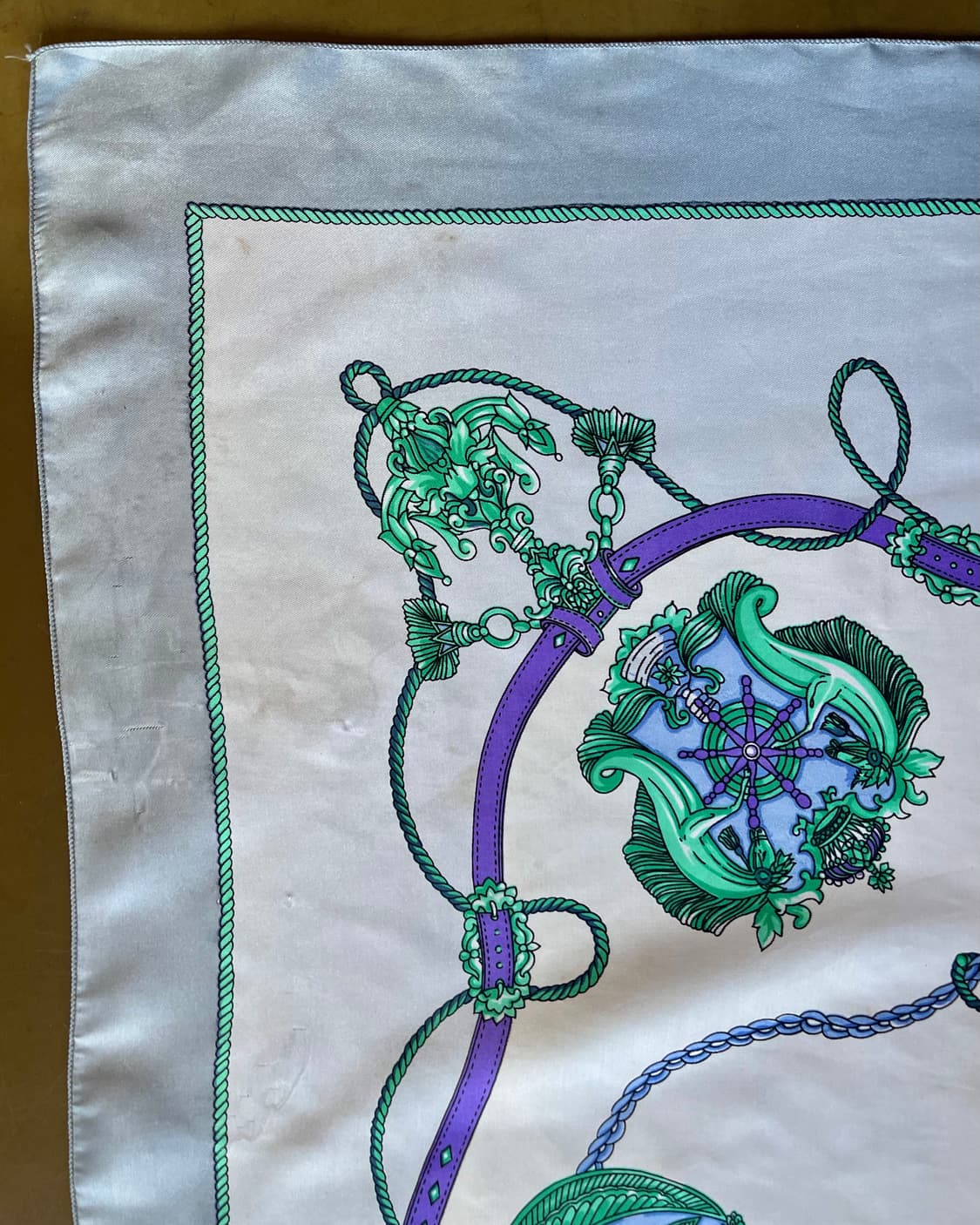 JPN Vintage Regalia Pattern Silk Scarf 상품이미지6
