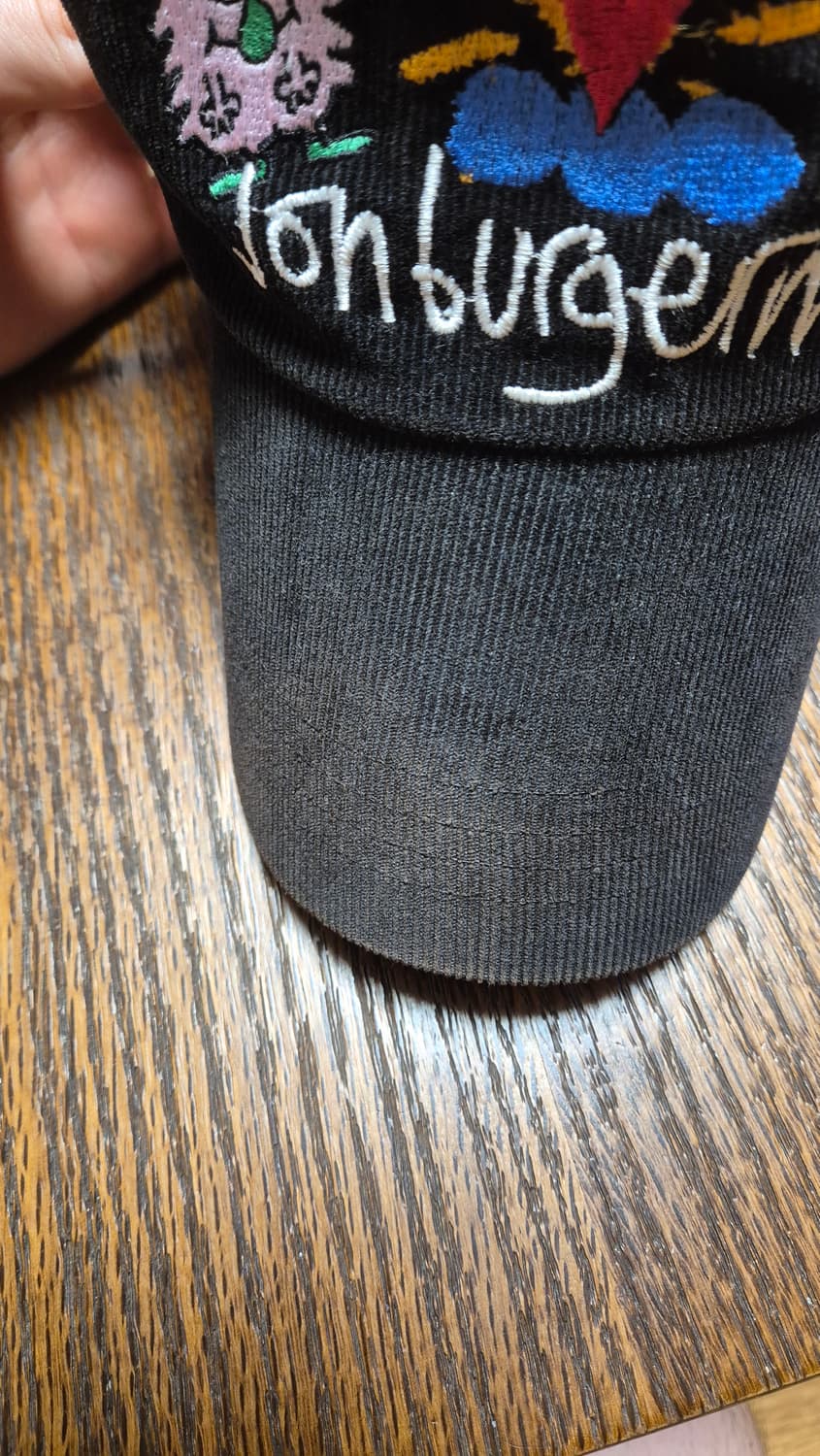 더뮤지엄비지터 존버거맨 모자 상품이미지2
