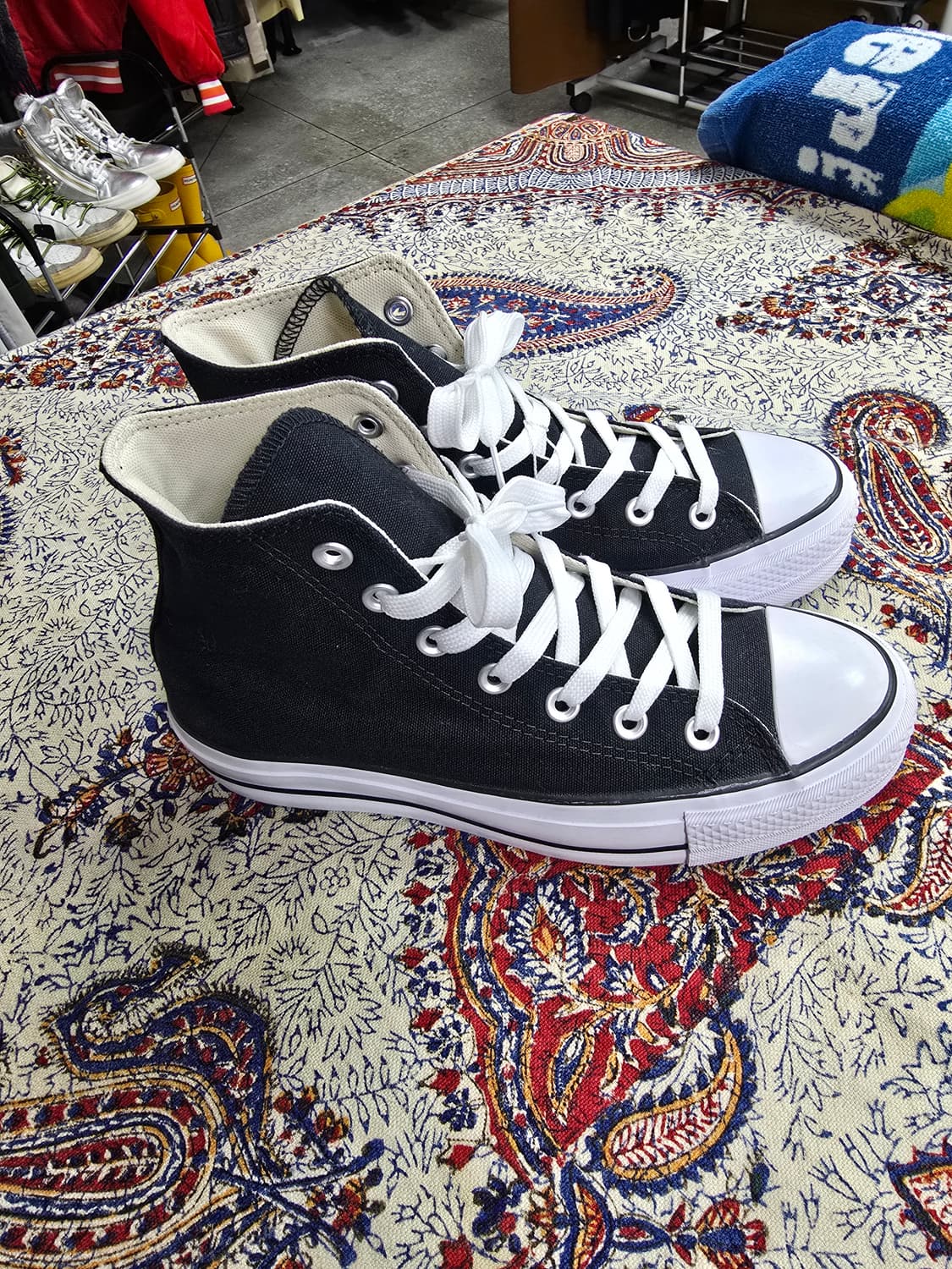 컨버스 척테일러 블랙 하이 스니커즈 (1605) 상품이미지2