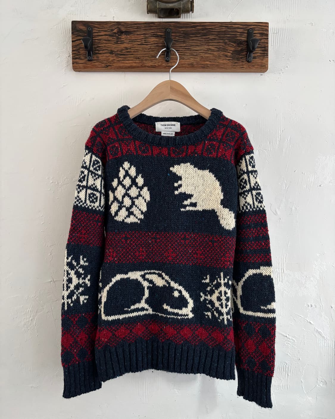 Thom Browne 톰브라운 애니멀패턴 사선완장 모헤어울 니트 상품이미지1