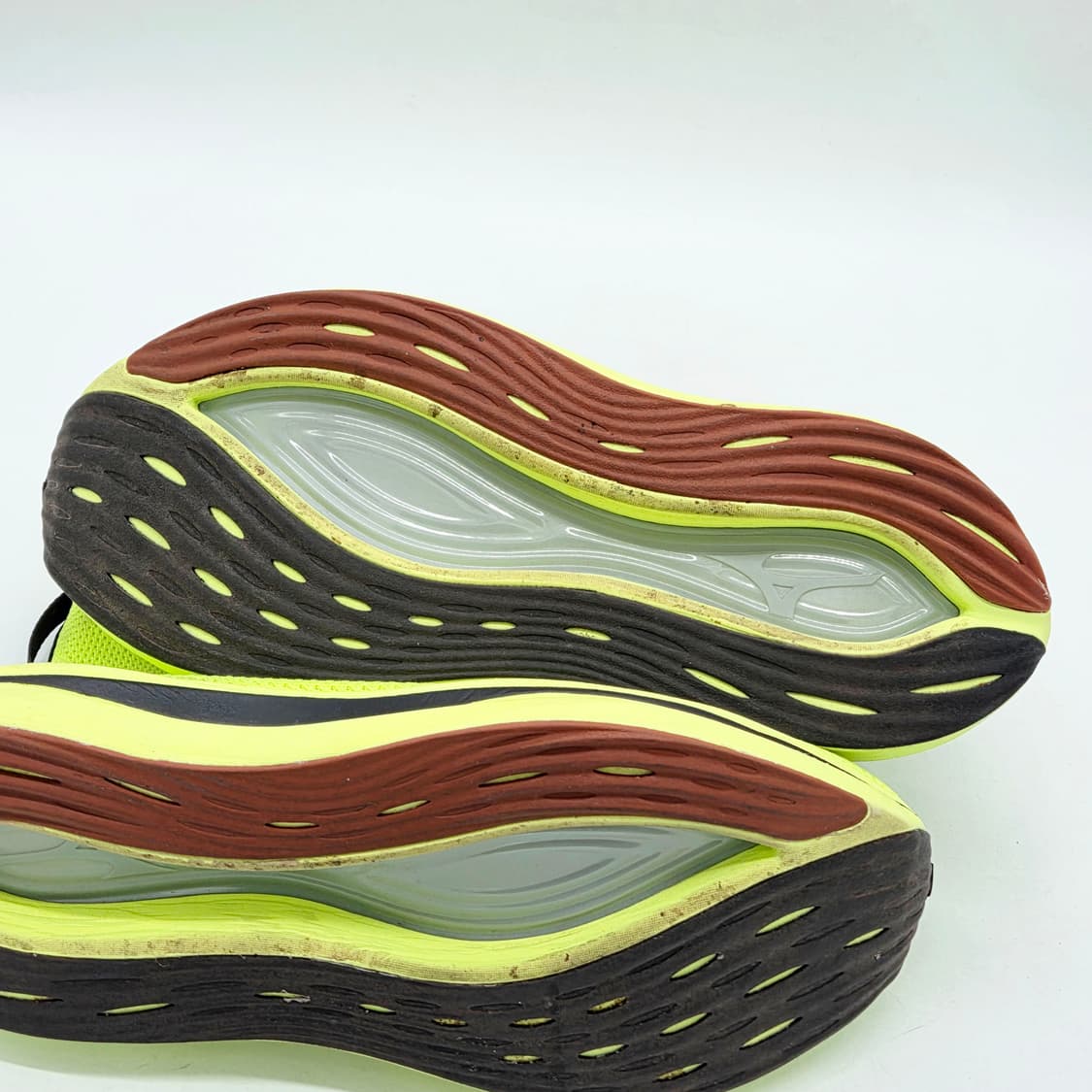 미즈노 네오 비스타 옐로우 라임 블랙 (280) 상품이미지3