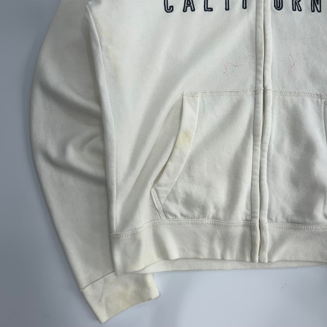 Hollister 홀리스터 네이비 스펠아웃 아이보리 후드집업 상품이미지5