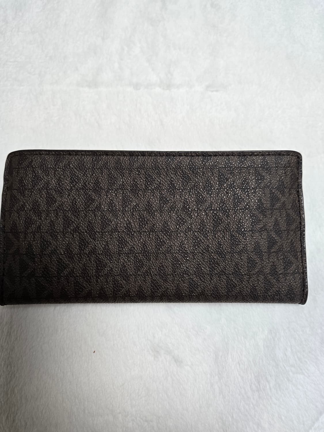 마이클코어스 브라운 로고 장지갑 상품이미지2