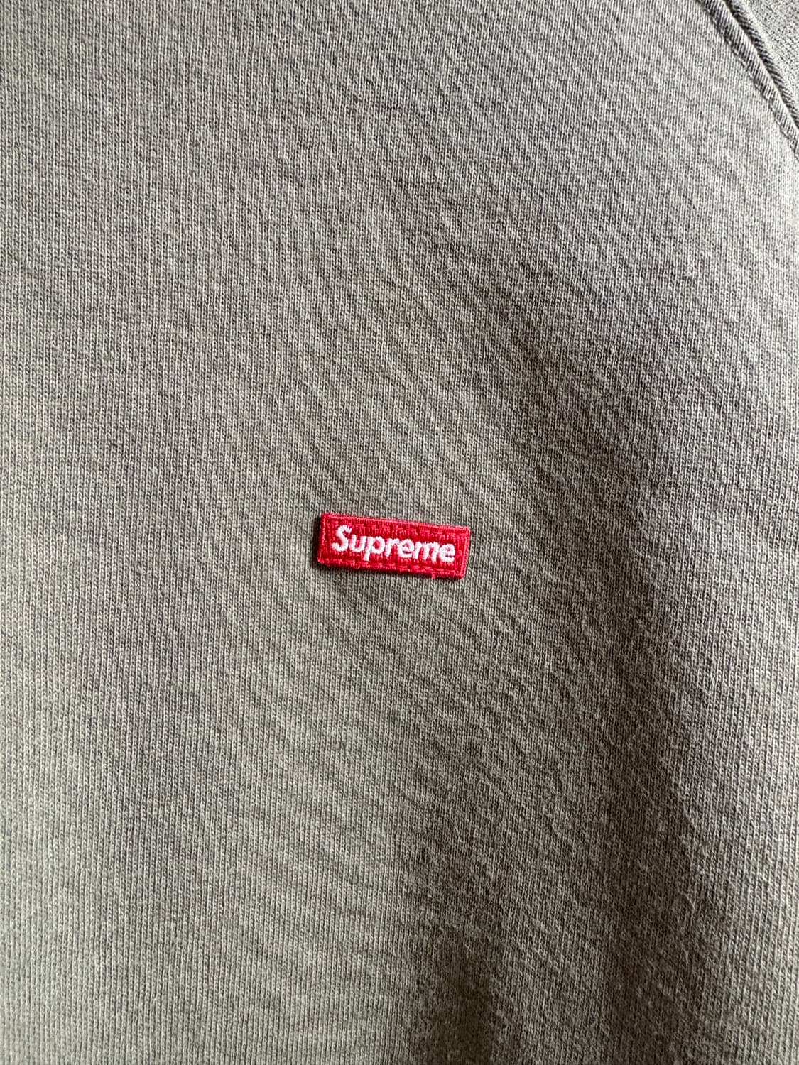 슈프림 스몰박스 크루넥 맨투맨 올리브 L 상품이미지1