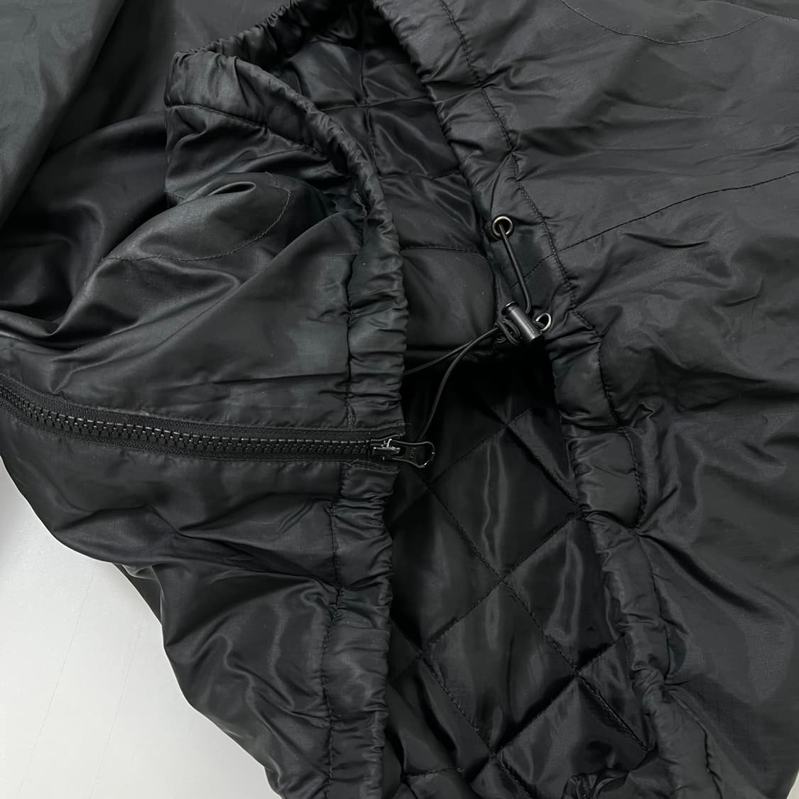 슈프림 X 챔피온 블랙 후드 아노락 점퍼 상품이미지5