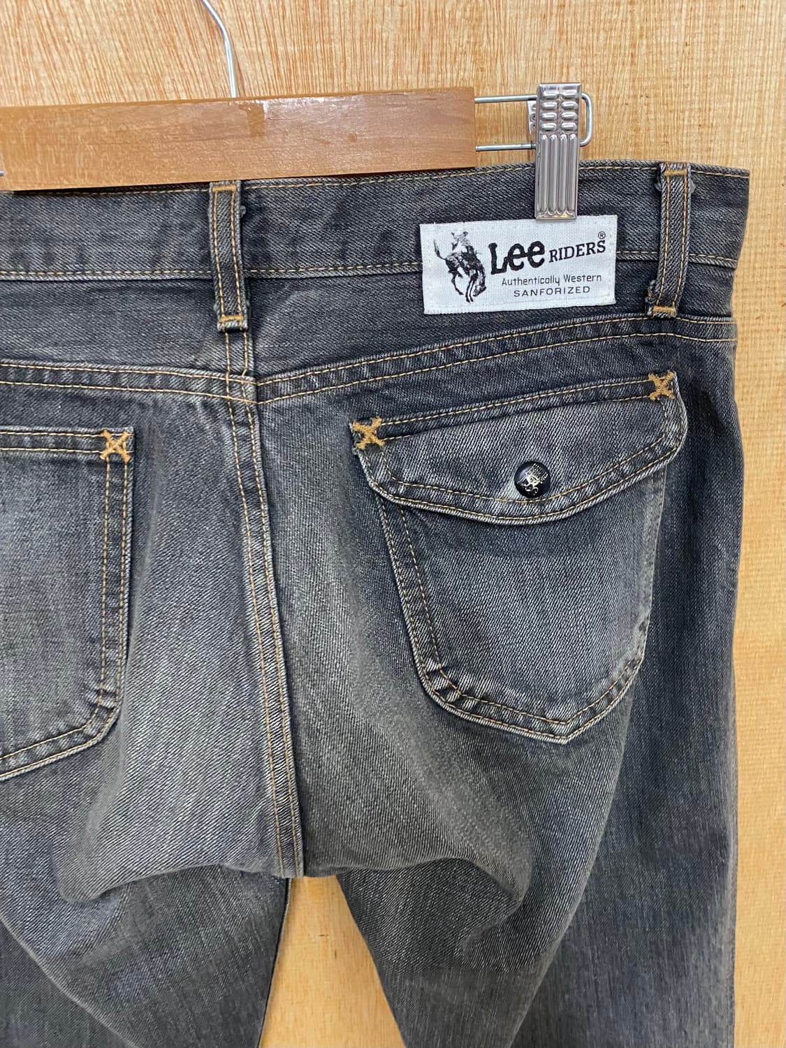 LEE boots-cut denim pants 로우라이즈 부츠컷 데님 상품이미지9