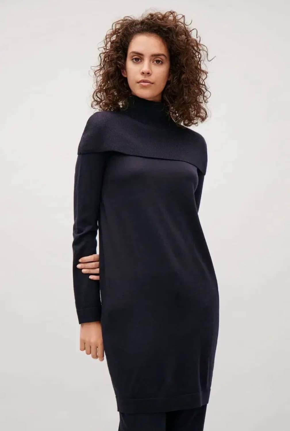 cos 메리노울 케이프 드레스 상품이미지3