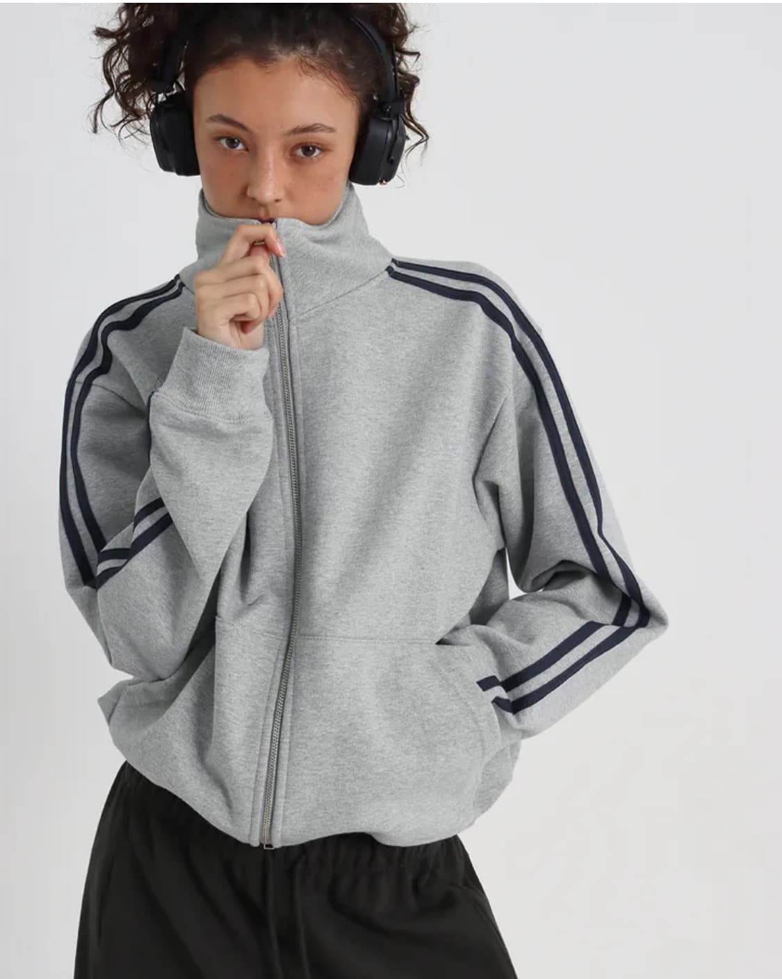 (미착용 새상품) 블랙업 헤비스웨트 하이넥 라인 집업 (차콜/그레이) 상품이미지5