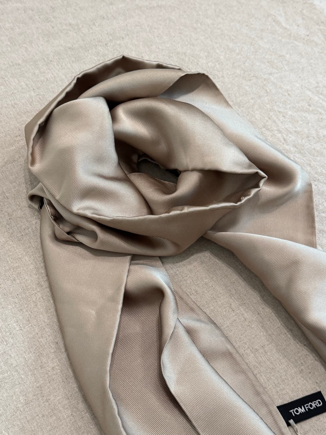 톰포드 실크 머플러 상품이미지2