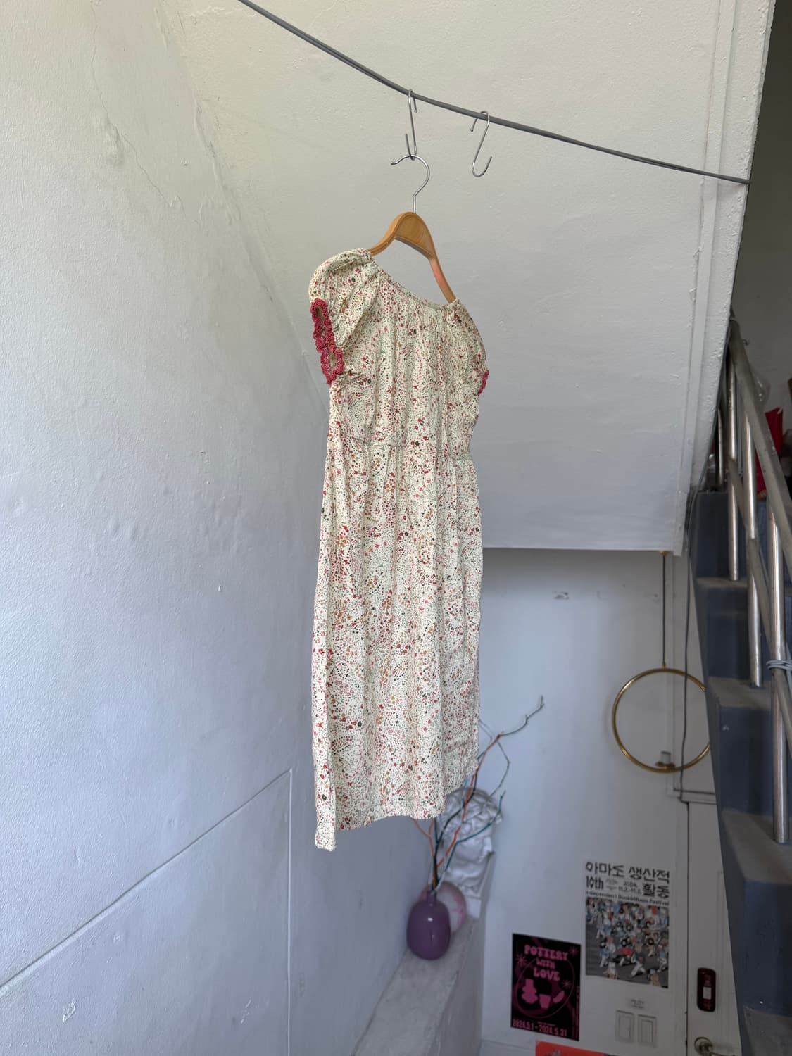 모리 플라워 퍼프 소매 블라우스 상품이미지7