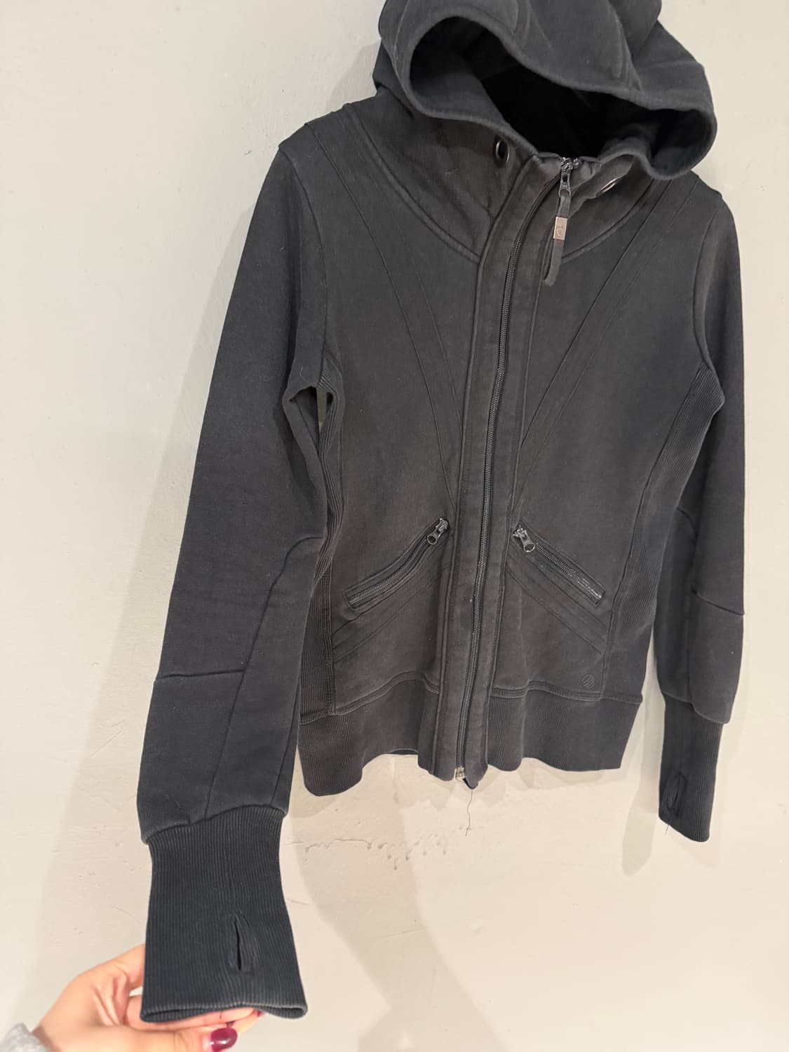 Contour line hand warmer hood zip-up  상품이미지7