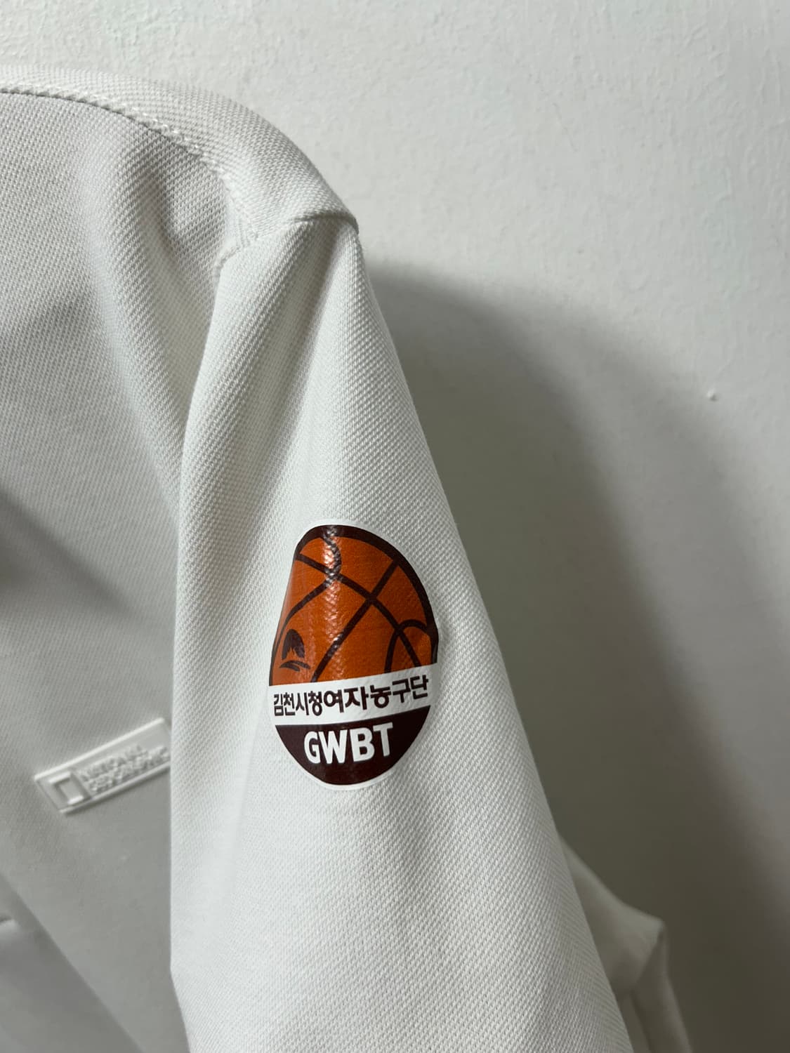 내셔널지오그래픽 김천시청 여구단 반팔 티셔츠 L  상품이미지3