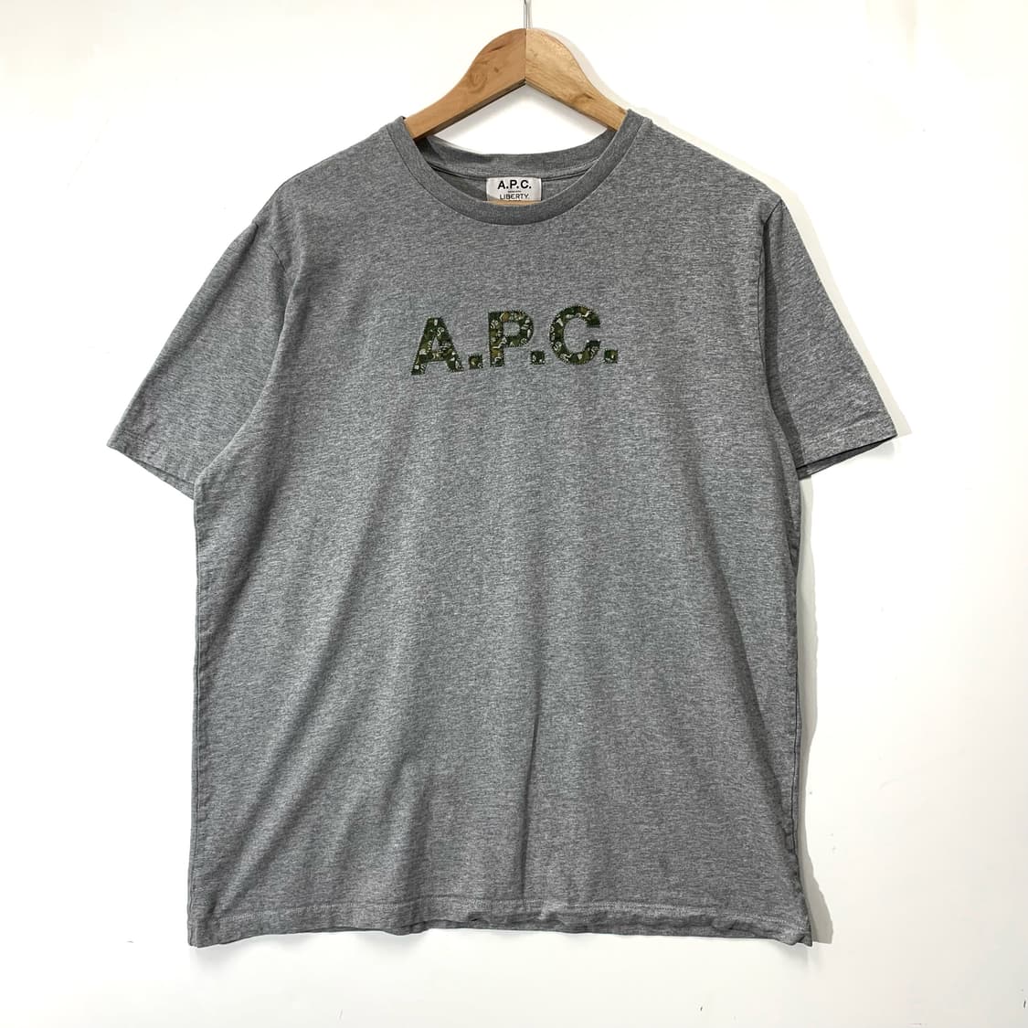 아페쎄 apc 그레이 반팔티 상품이미지1