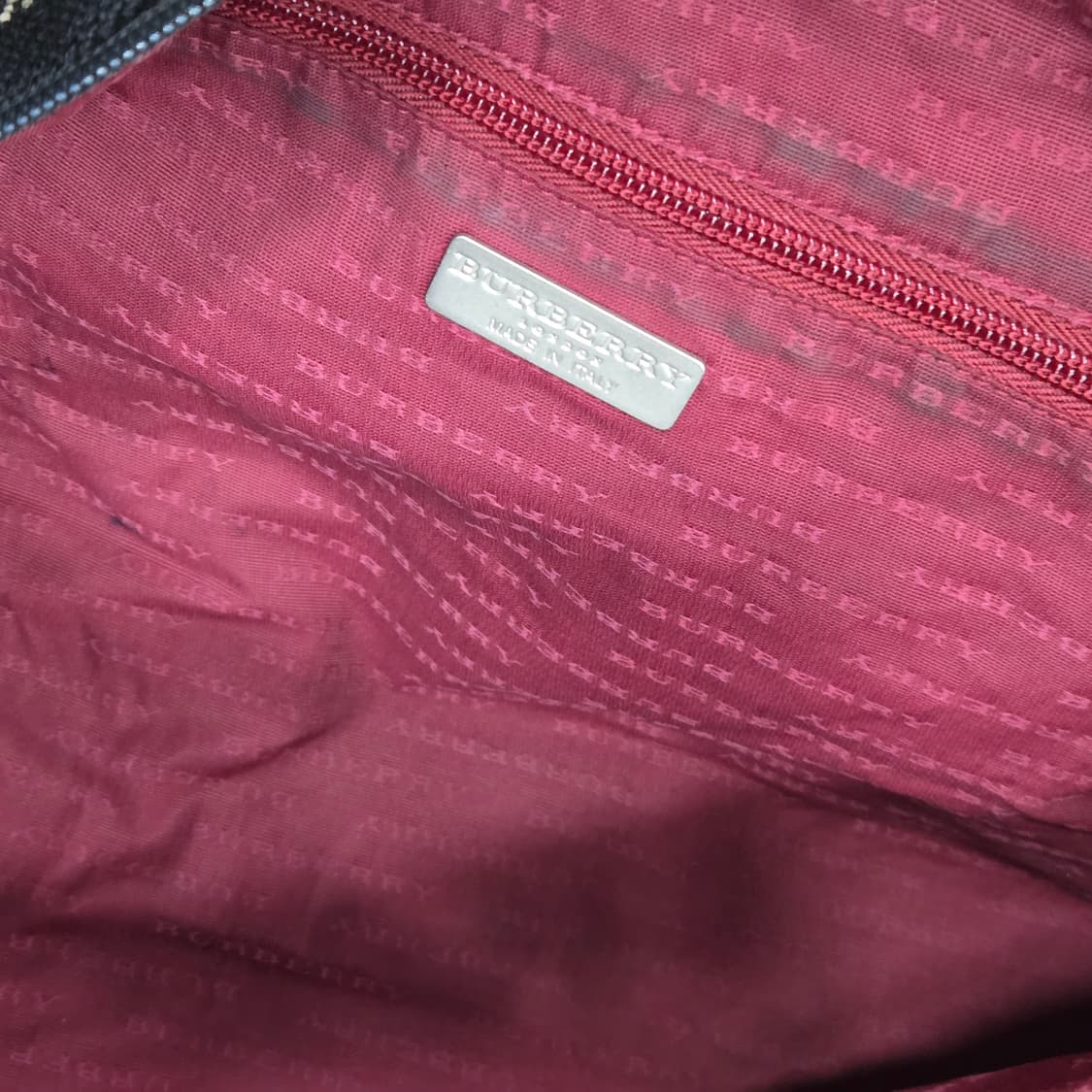 버버리 울 체크 원통 숄더백 상품이미지7