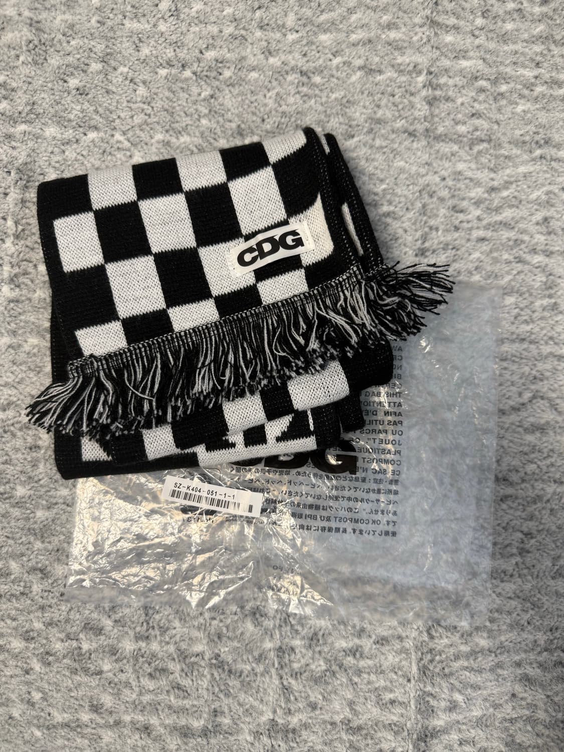 cdg 꼼데가르송 머플러 상품이미지2