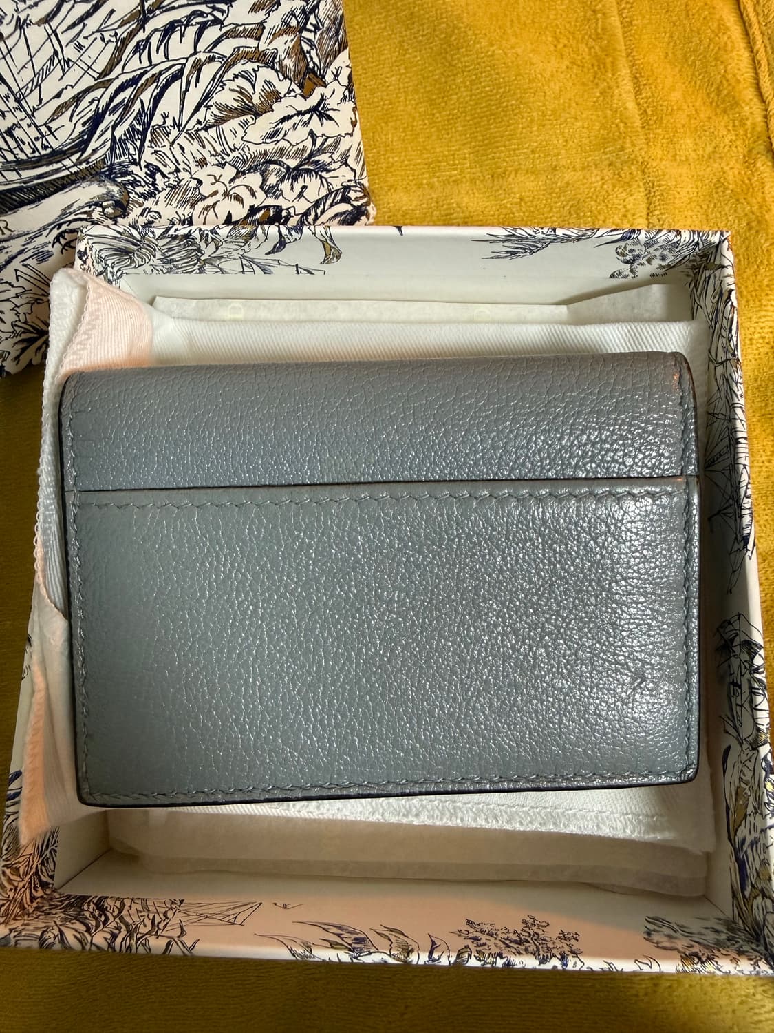 디올 새들 플랩카드지갑 상품이미지1