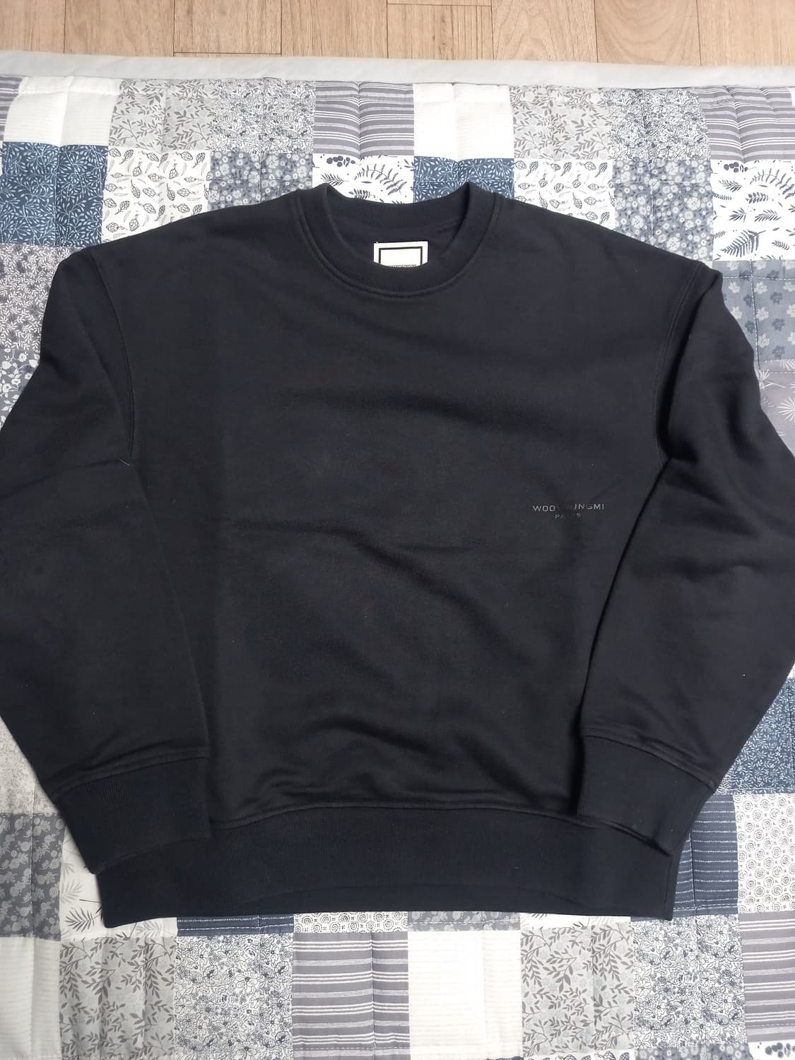 우영미 시그니처 맨투맨티  블랙 44(실용105~110) 상품이미지1