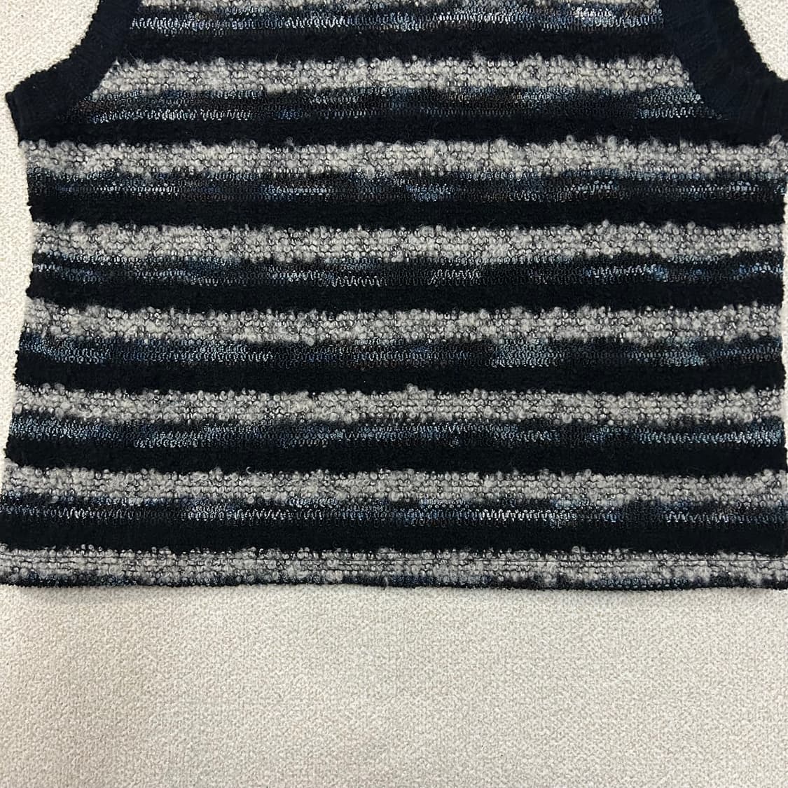  (XL) 앤더슨벨 스트라이프 패턴 니트조끼  상품이미지4