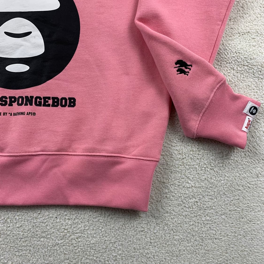 에이프 x 스폰지밥 핑크 맨투맨 상품이미지6
