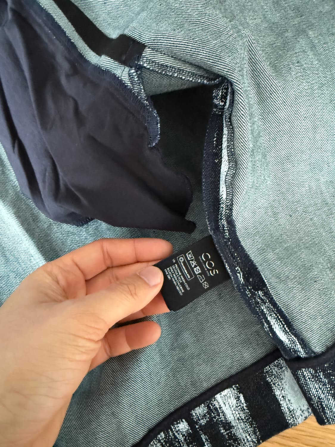 코스(COS) 데님 페인팅 롱 셔츠 상품이미지9