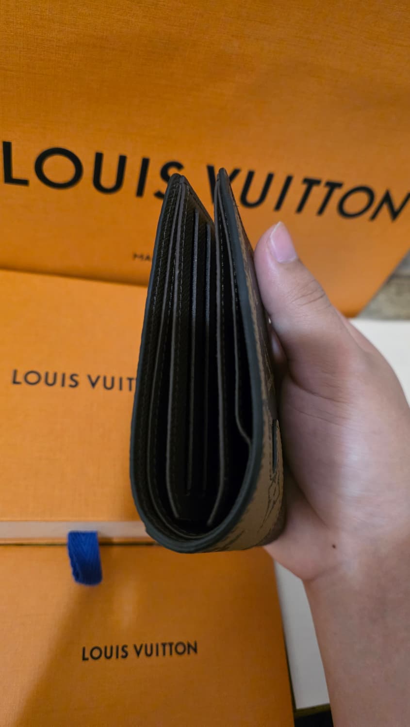 [새상품급,풀구성]25ss 루이비통 니고 퍼렐 반지갑 상품이미지5