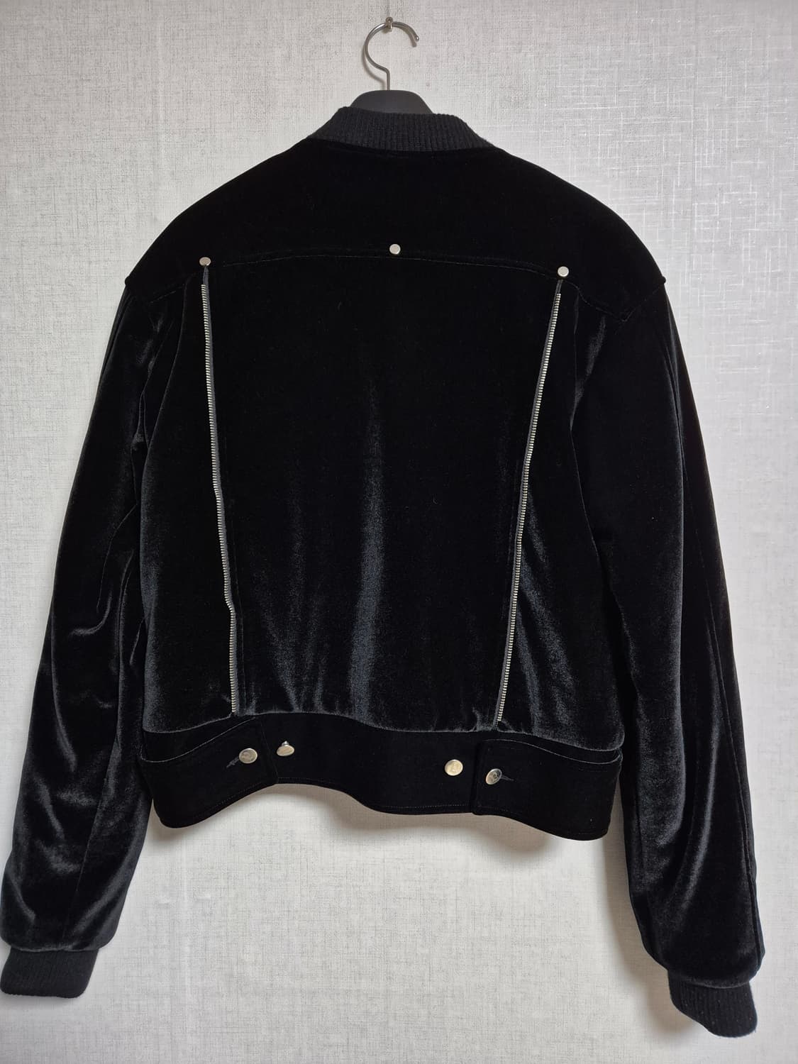 어나더유스 MA-1 벨벳 자켓 블랙 상품이미지4