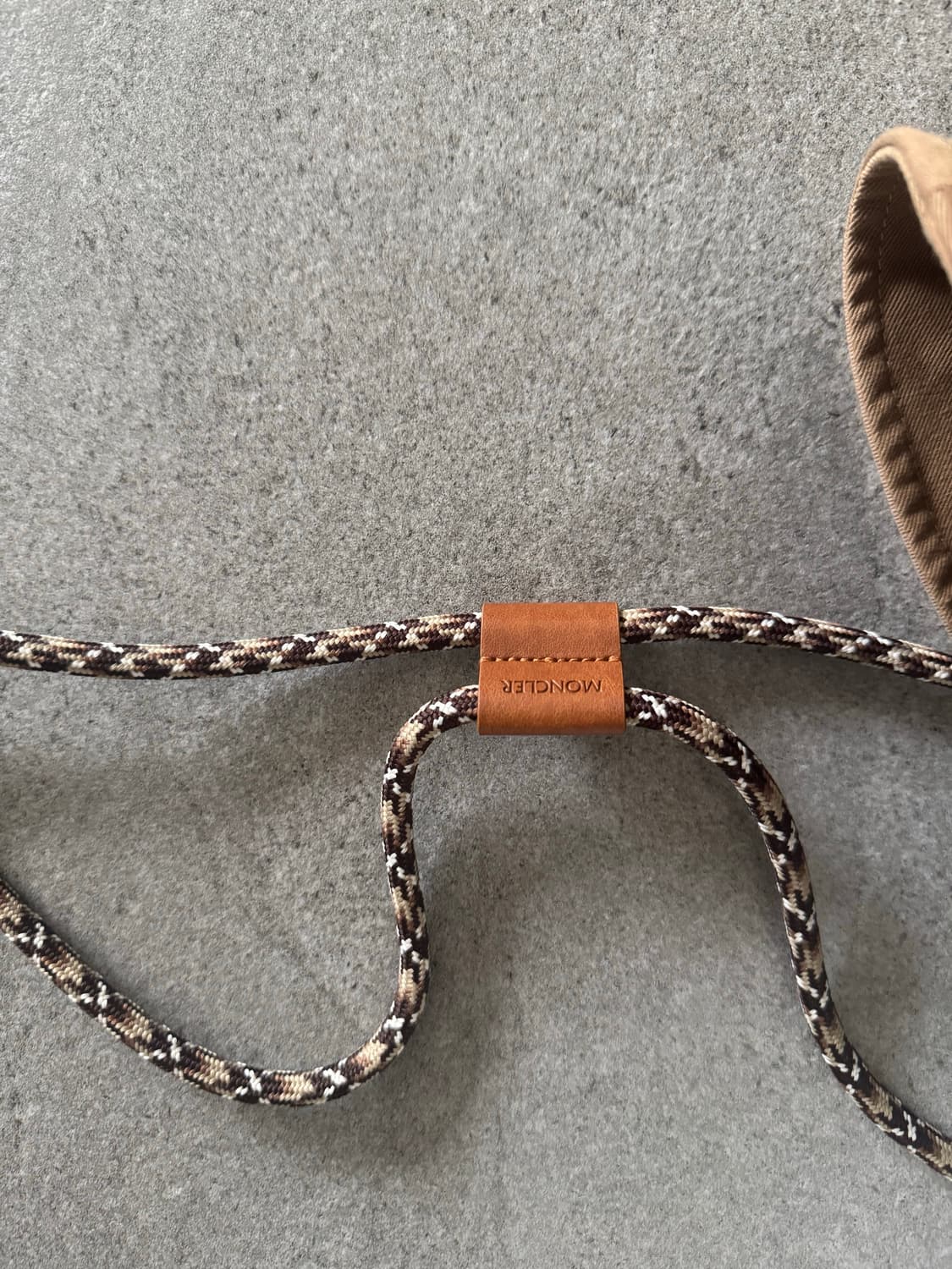 몽클레어 로고 코튼 개버딘 버킷 모자  상품이미지3